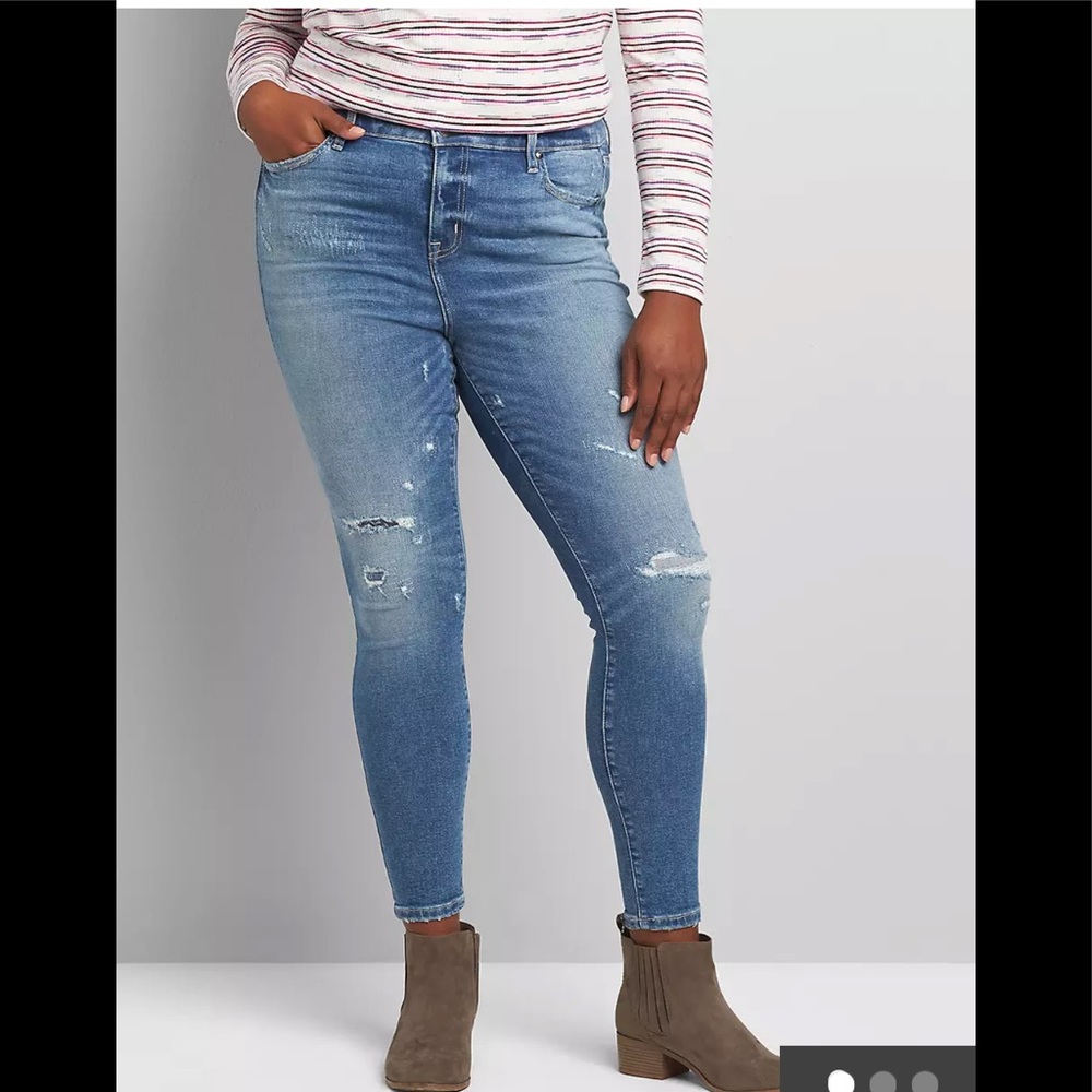 🍍🆕LB Med Wash Destructed Jeans